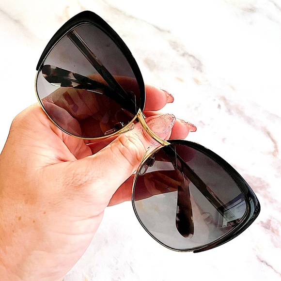 Dolce & Gabbana Accessories - Dolce & Gabbana classic round cat-eye sunglasses